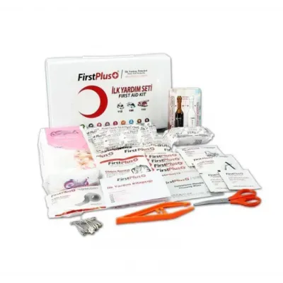 First Plus Beyaz Çantalı Ev Tipi İlk Yardım Seti FP 03102